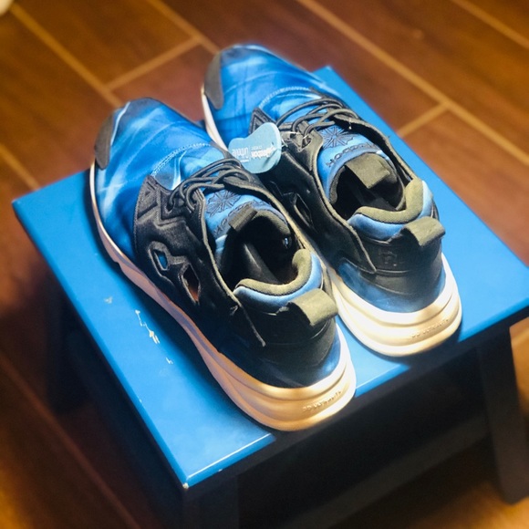 Reebok Mens Furylite FMG Black, Royal 12 BHFO 4084 - Picture 4 of 8